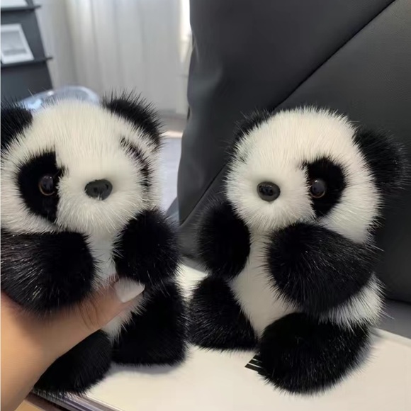 Adorable  big Panda Pendant: Imitation Mink Fur Keychain - Picture 2 of 7